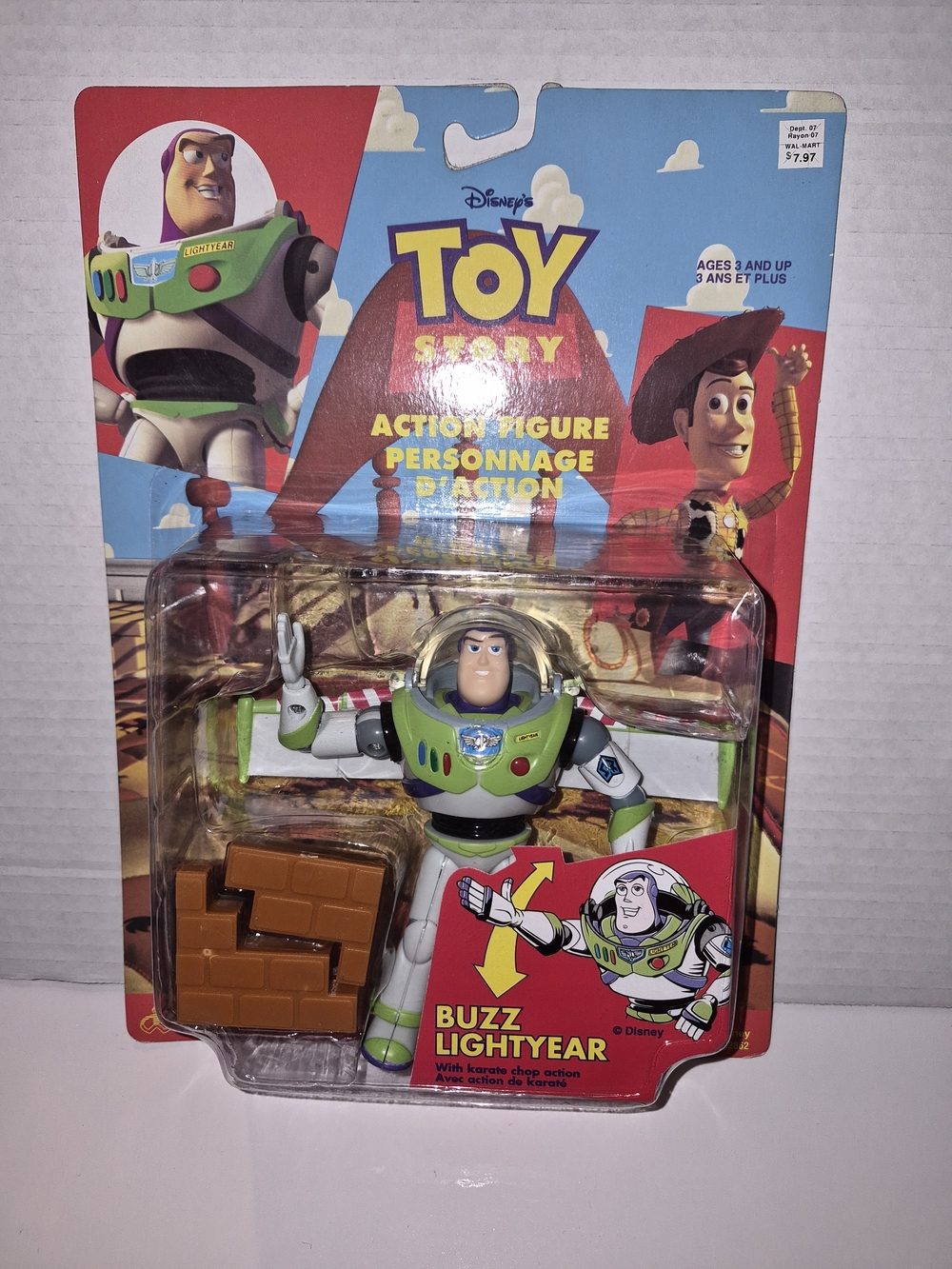 1995 Thinkway toys Disney Toy Story Buzz Lightyear Figure Karate Chop action